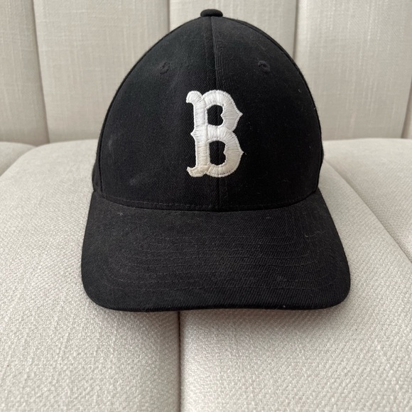 MLB | Boston Red Sox flex fit hat - Picture 2 of 5